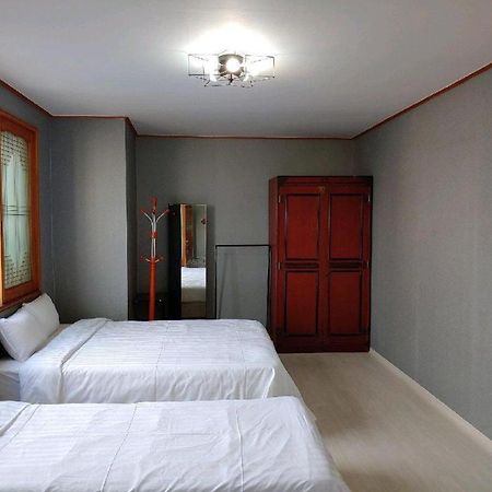 ג'גו Emerald Ace Hotel מראה חיצוני תמונה