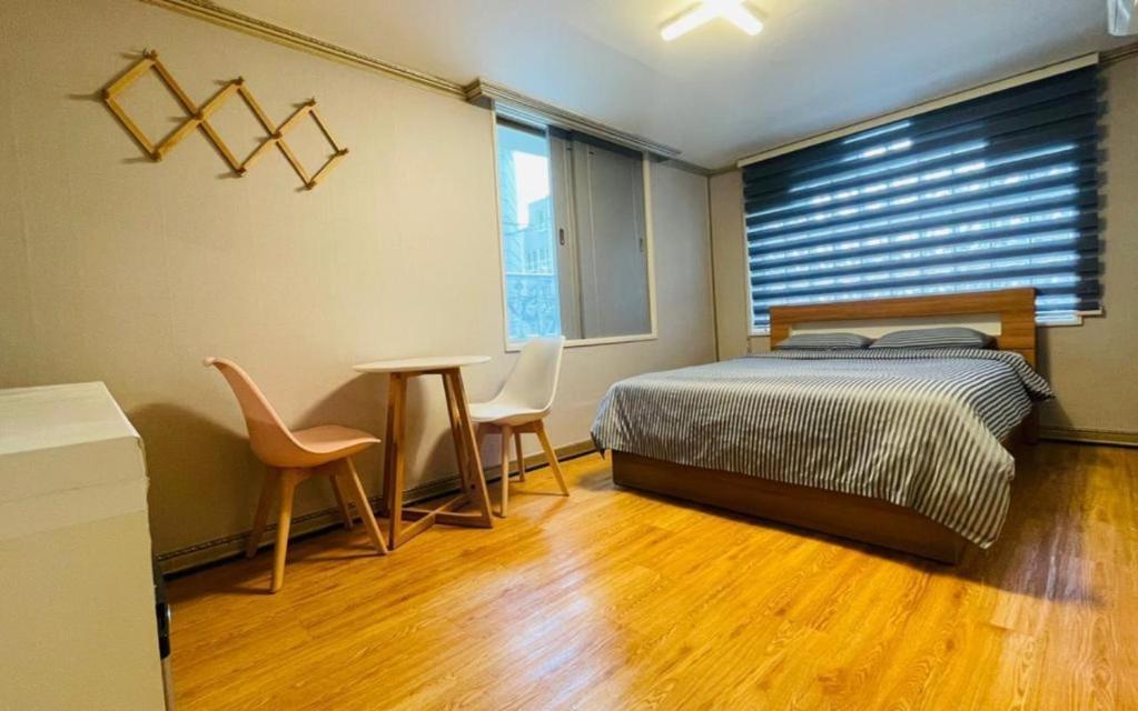ג'גו Emerald Ace Hotel מראה חיצוני תמונה