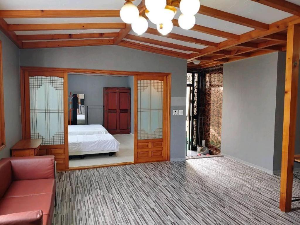 ג'גו Emerald Ace Hotel מראה חיצוני תמונה