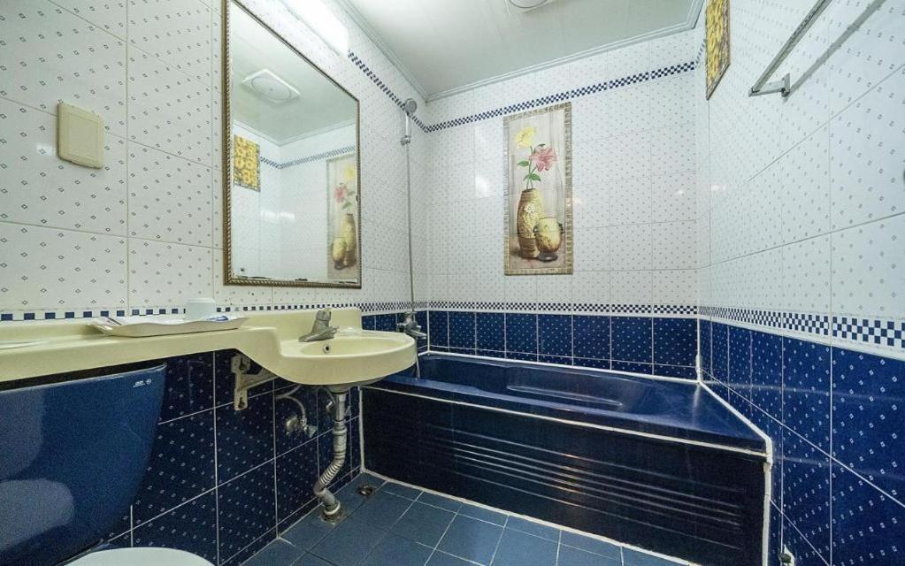ג'גו Emerald Ace Hotel מראה חיצוני תמונה
